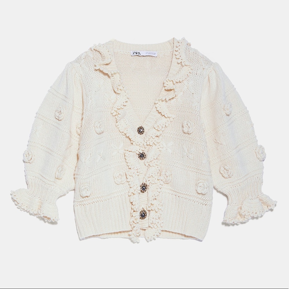 ❌Sold❌NWT ZARA RUFFLED FLORAL CARDIGAN